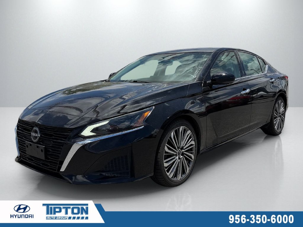 Used 2023 Nissan Altima 2.5 SL FWD image 1