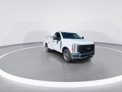 Used 2023 Ford F250 XL w/ XL Chrome Package RWD image 2
