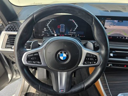Certified 2025 BMW X5 sDrive40i w/ M Sport Package RWD image 18