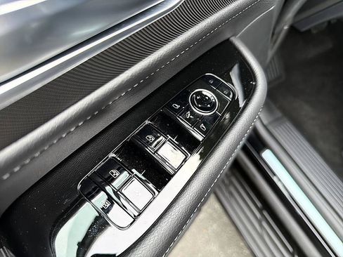 New 2026 INFINITI QX80 Pure AWD/4WD image 10