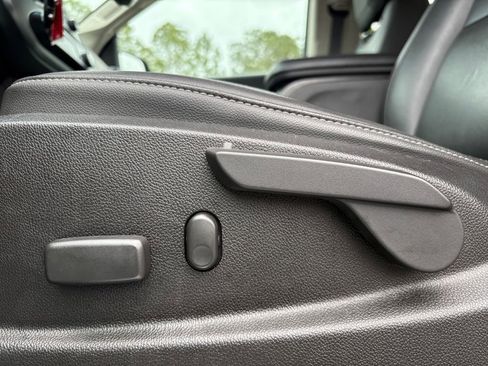 Used 2021 Chevrolet Colorado ZR2 w/ ZR2 Dusk Special Edition image 15