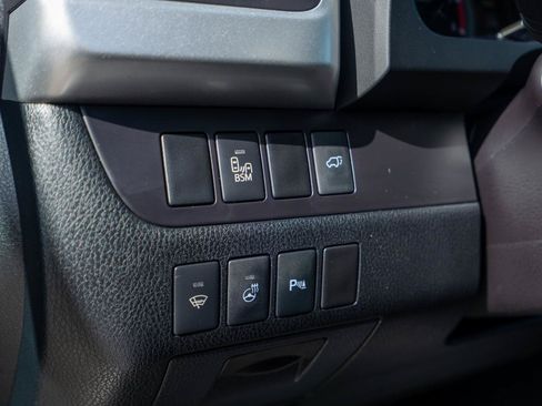 Used 2015 Toyota Highlander Limited AWD/4WD image 17