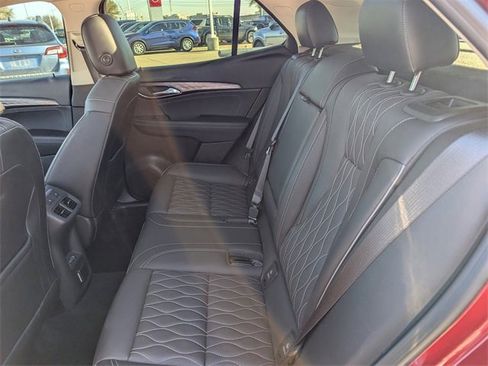 Used 2022 Buick Envision Avenir w/ Technology Package II image 24