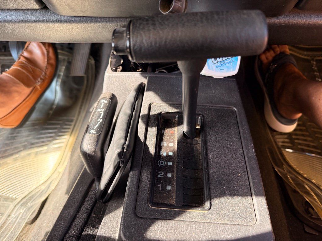 Used 2006 Jeep Wrangler Unlimited Rubicon AWD/4WD image 28