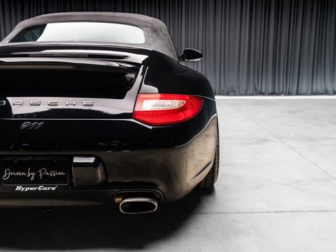 Used 2009 Porsche 911 Cabriolet image 41