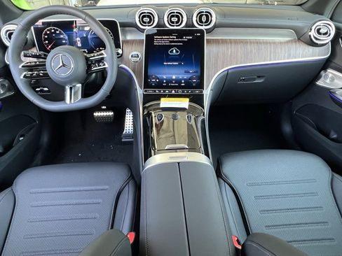 New 2025 Mercedes-Benz GLC 350e 4MATIC image 28