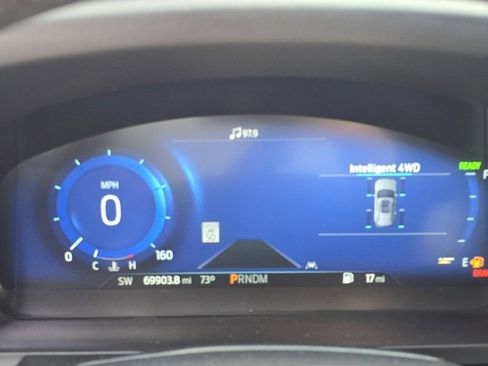 Used 2021 Ford Explorer Platinum w/ Premium Technology Package AWD/4WD image 34