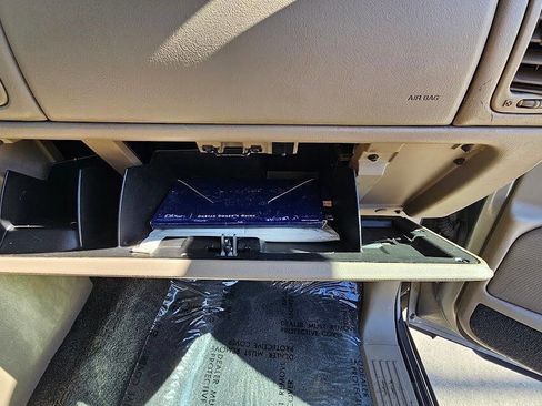 Used 2002 Chevrolet Avalanche 2WD w/ Convenience Pkg image 14