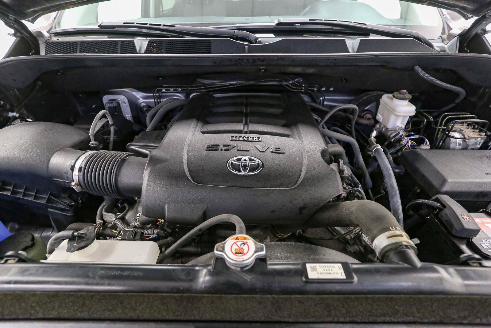 Used 2020 Toyota Tundra SR5 w/ TRD Sport Package AWD/4WD image 13