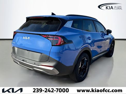 New 2026 Kia Sportage EX w/ EX Panorama Roof Package image 5