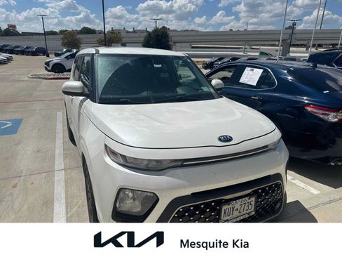 Used 2021 Kia Soul EX FWD image 1