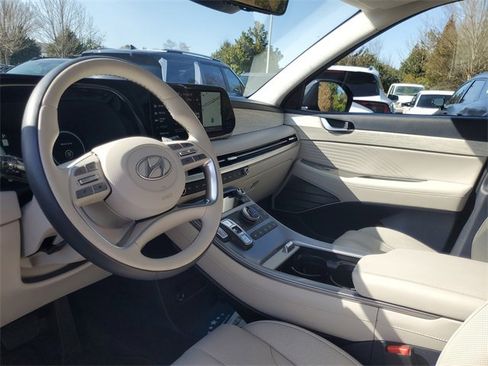 Used 2023 Hyundai Palisade Calligraphy image 13