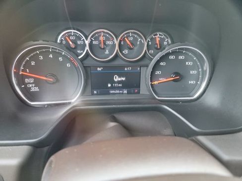 Used 2021 Chevrolet Suburban LT AWD/4WD image 18
