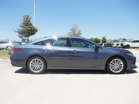 Used 2020 Toyota Avalon Limited w/ Advanced Safety Package FWD image 10