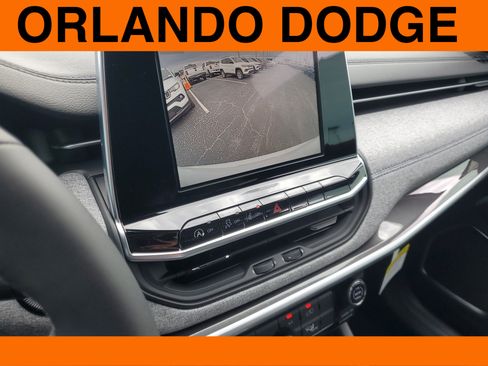 New 2026 Jeep Compass Latitude image 14