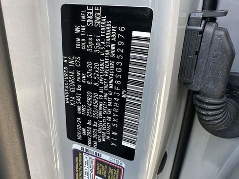 Used 2025 Kia Sorento EX w/ Panoramic Sunroof Package image 32