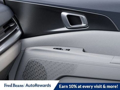 New 2025 Kia Carnival SX Prestige image 26