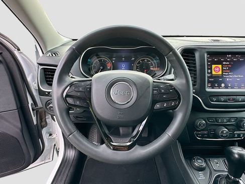 Used 2023 Jeep Cherokee Altitude Lux image 11