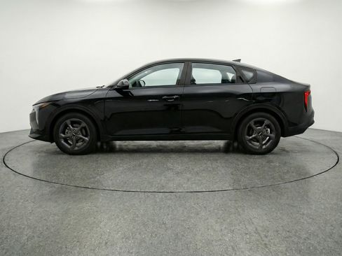 Used 2025 Kia K4 FWD image 5