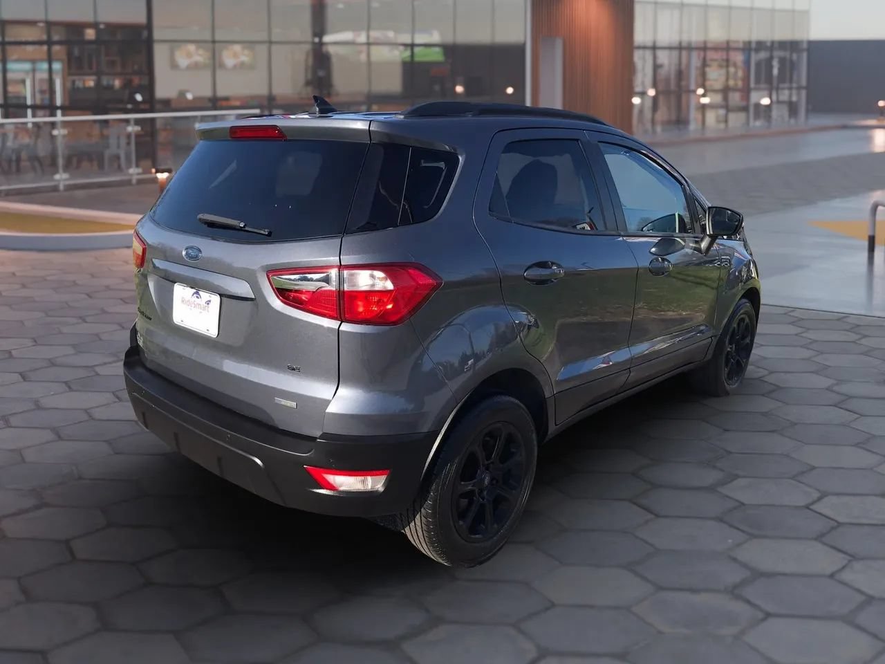 Used 2019 Ford EcoSport SE FWD image 5