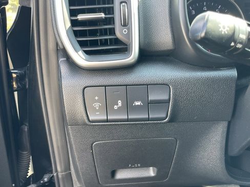 Certified 2022 Kia Sportage Nightfall Edition image 10
