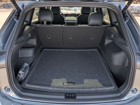 New 2026 Volkswagen Tiguan SE R-Line AWD/4WD image 7