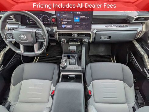 Certified 2025 Toyota Tacoma TRD Off-Road AWD/4WD image 16