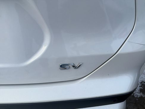 Used 2024 Nissan Kicks SV image 7