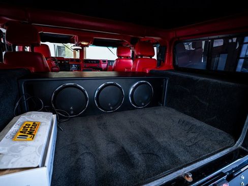 Used 2002 HUMMER H1 4-Door Wagon image 51