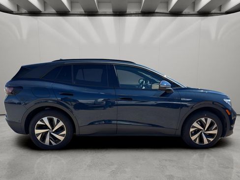 Used 2023 Volkswagen ID.4 Pro image 18