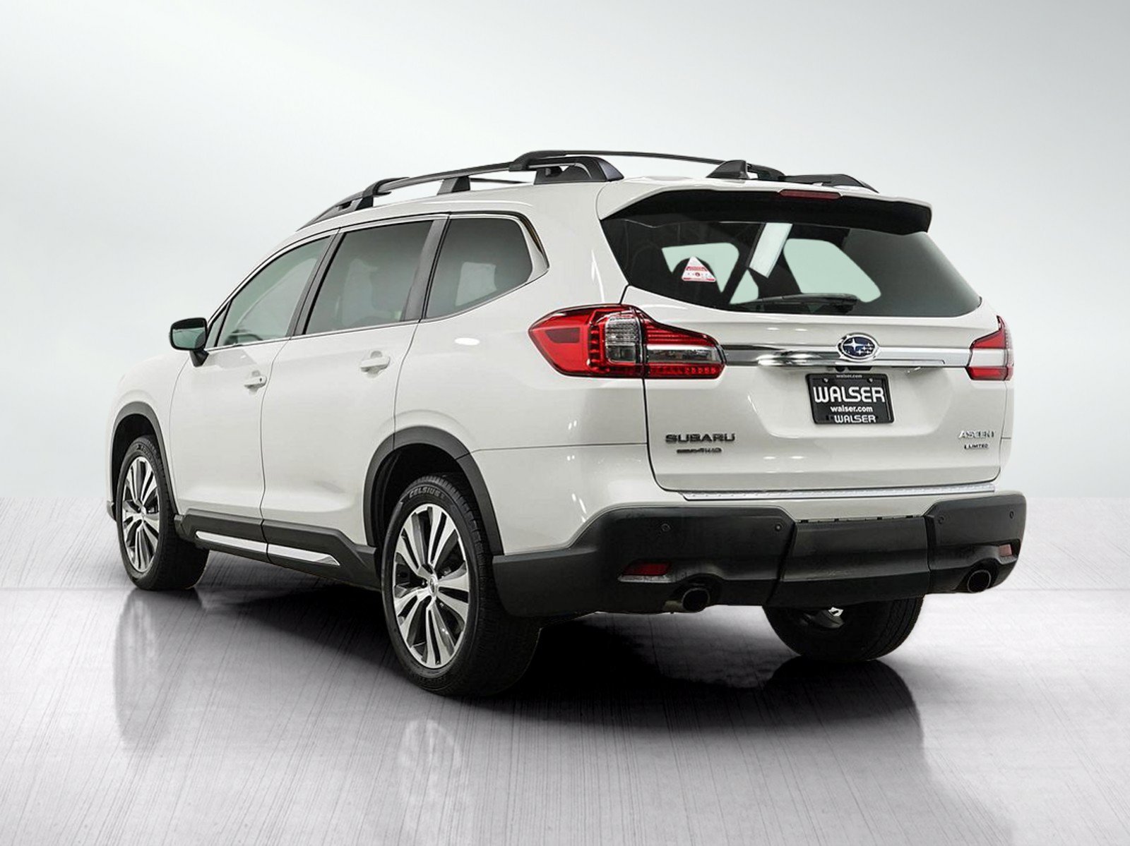 Used 2019 Subaru Ascent Limited w/ Popular Package #3 AWD/4WD image 3
