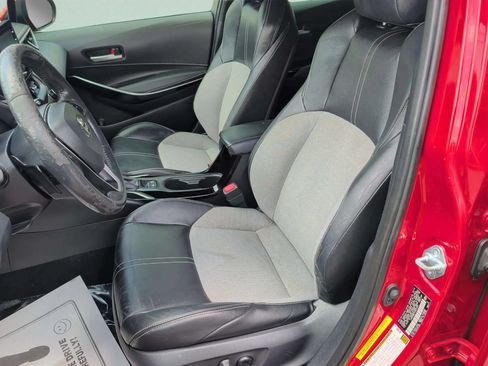 Used 2019 Toyota Corolla XSE FWD image 13