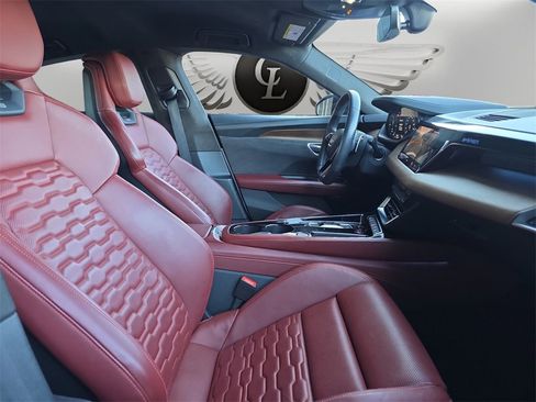 Used 2022 Audi RS e-tron GT Base image 15