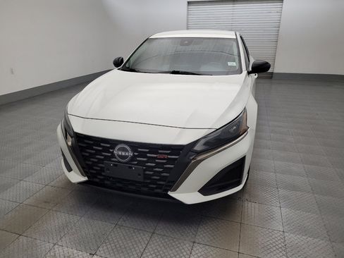 Used 2023 Nissan Altima 2.5 SR FWD image 15