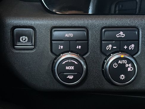 Certified 2023 GMC Sierra 1500 SLE AWD/4WD image 35