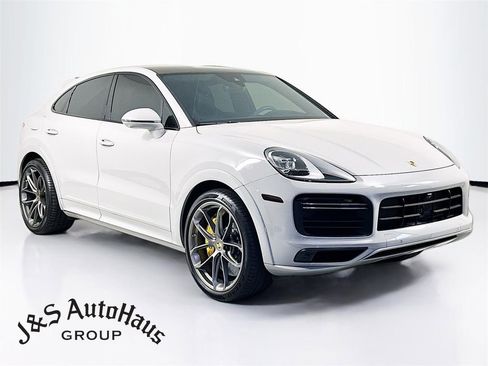 Used 2021 Porsche Cayenne Turbo S AWD/4WD image 1