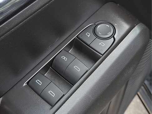 Used 2024 Chevrolet Colorado LT w/ LT Convenience Package AWD/4WD image 14
