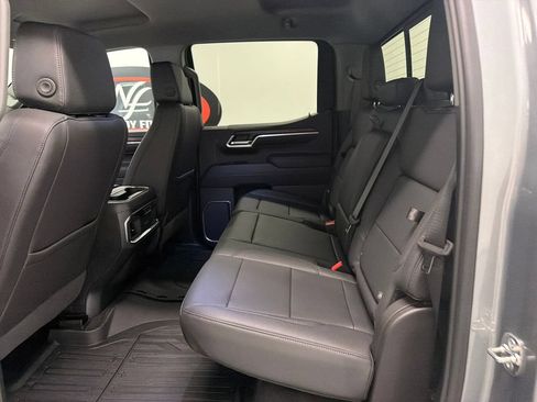 New 2026 GMC Sierra 1500 SLT w/ SLT Premium Plus Package AWD/4WD image 13