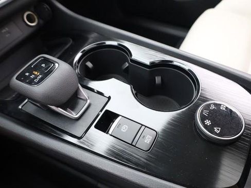 New 2026 Nissan Rogue SV AWD/4WD image 17