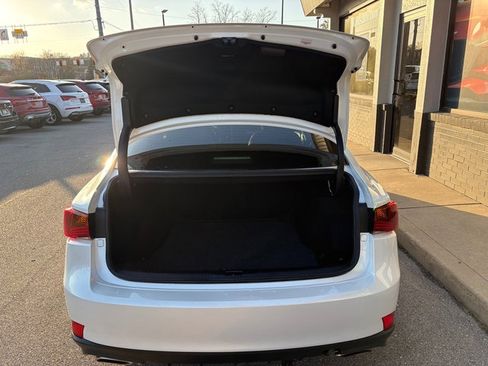 Used 2019 Lexus IS 300 AWD image 5