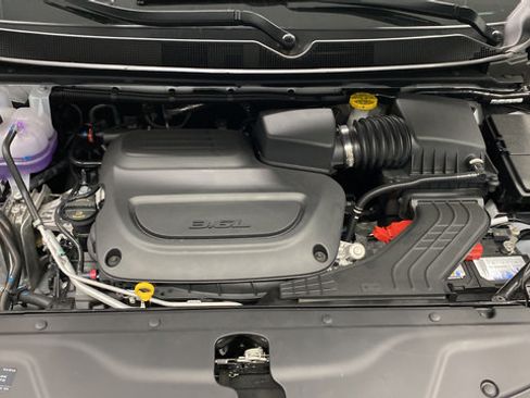 New 2026 Chrysler Pacifica Limited w/ S Appearance Package AWD/4WD image 28