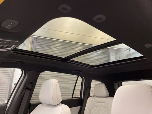 New 2026 Jeep Cherokee Overland AWD/4WD image 15