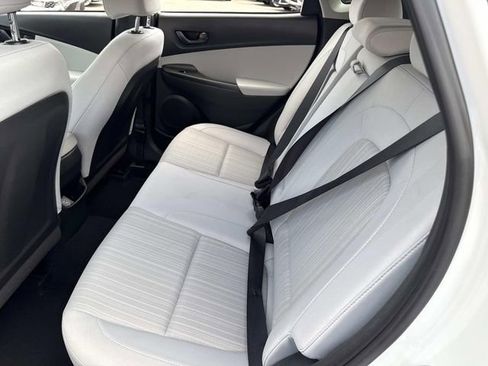 Used 2023 Hyundai Kona SEL image 17