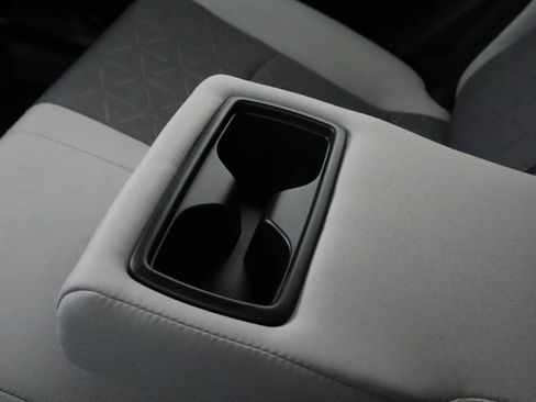 Used 2021 Toyota RAV4 XLE w/ Convenience Package AWD/4WD image 20