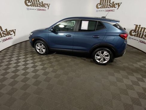 Certified 2024 Buick Encore GX Preferred w/ Comfort Package FWD image 5