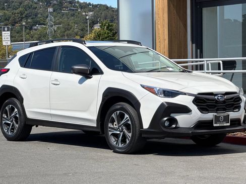 Used 2024 Subaru Crosstrek 2.0i Premium AWD/4WD image 9
