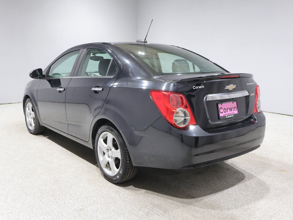 Used 2015 Chevrolet Sonic LTZ FWD image 5