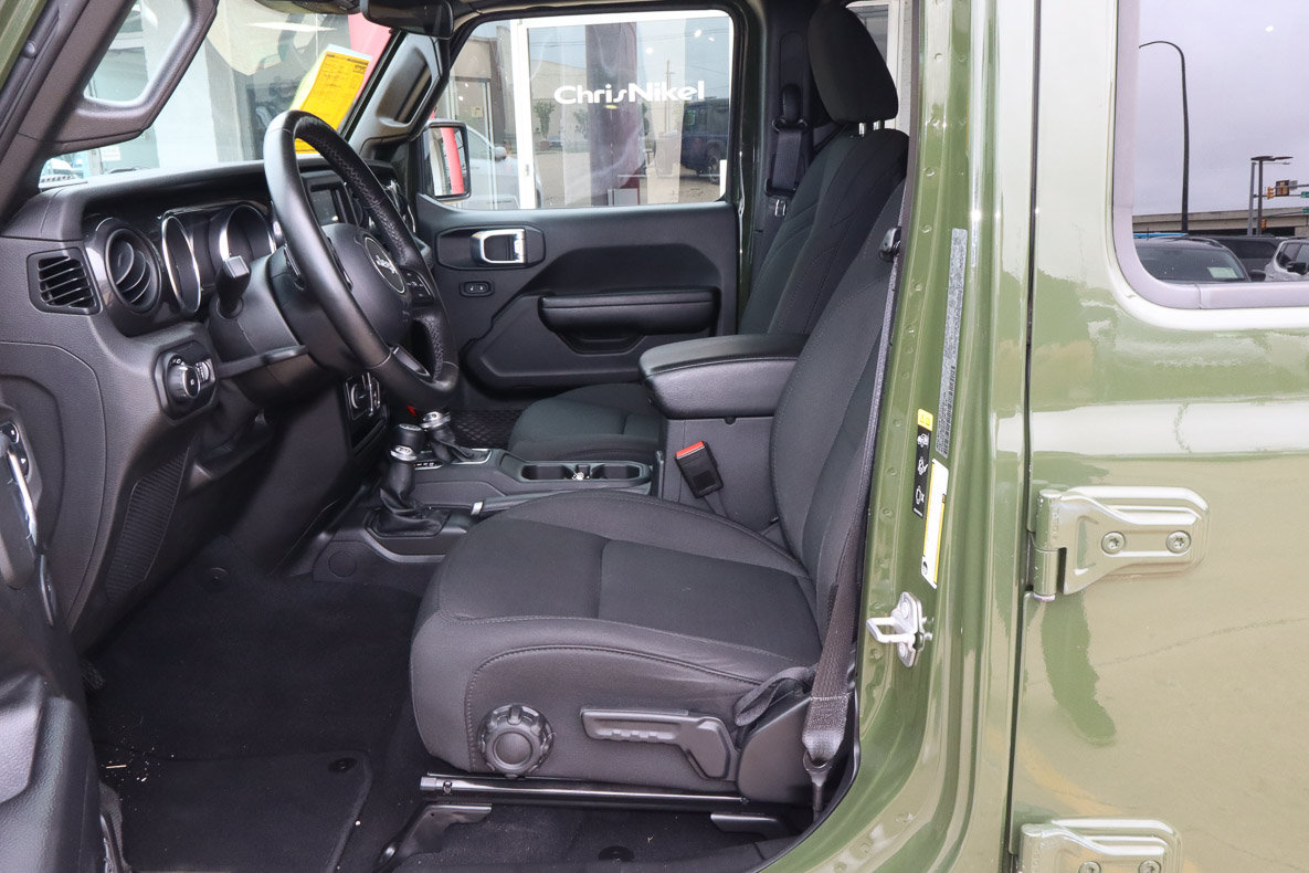 Used 2021 Jeep Wrangler Unlimited Sport AWD/4WD image 7