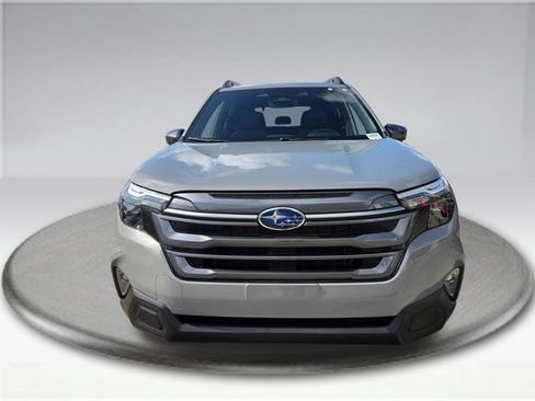 Certified 2025 Subaru Forester Premium AWD/4WD image 10