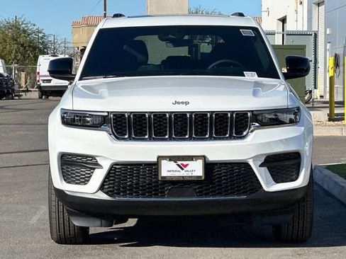 New 2025 Jeep Grand Cherokee Laredo X RWD image 12